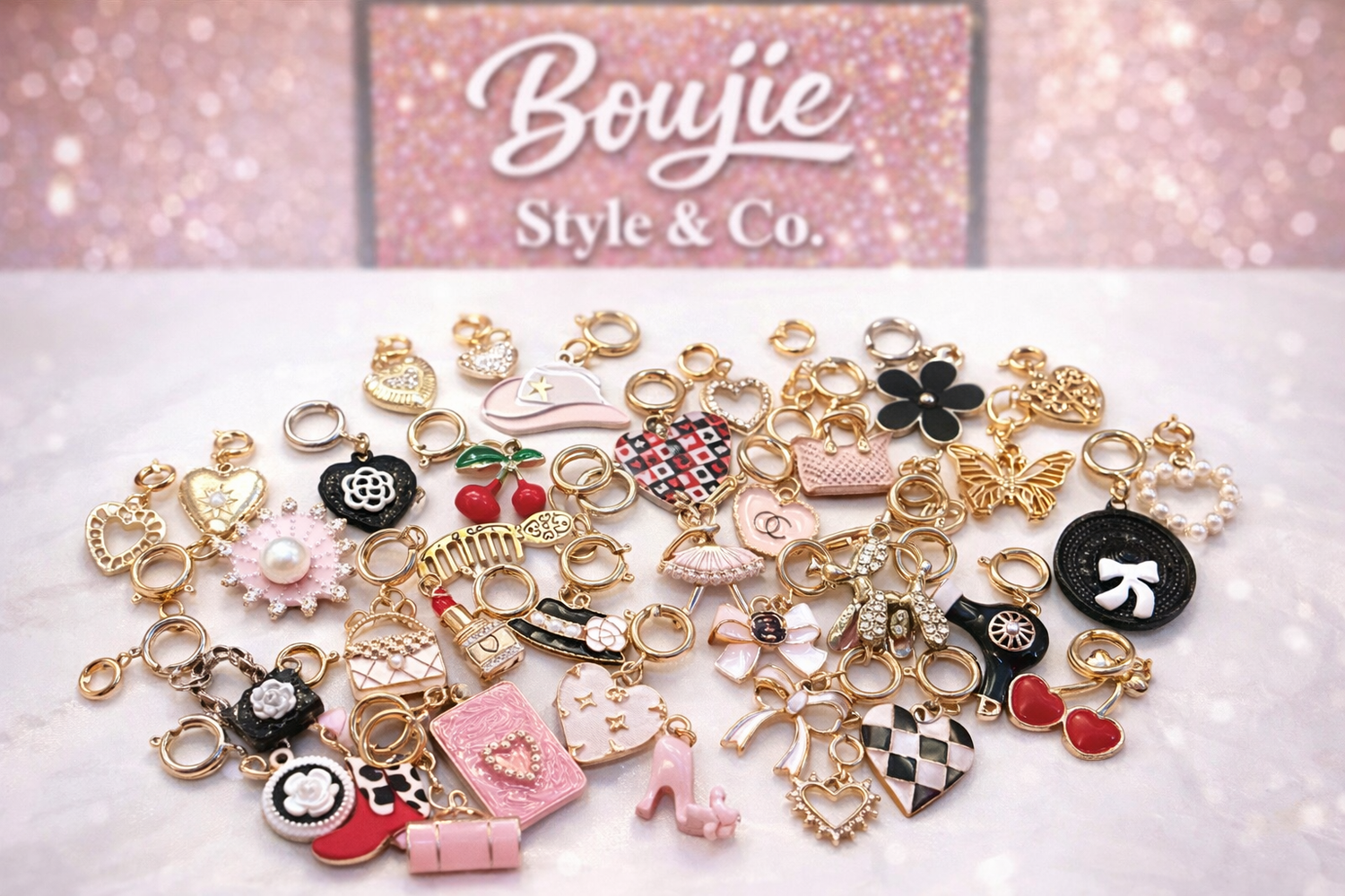 Tell Your Story Charm Bar