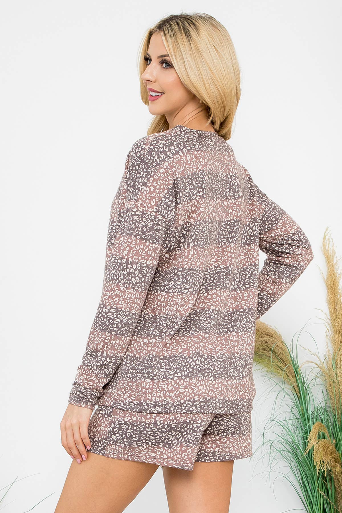 You & Me - PPP40136-LEOPARD STRIPED LONG SLEEVE TOP & BOTTOM SET