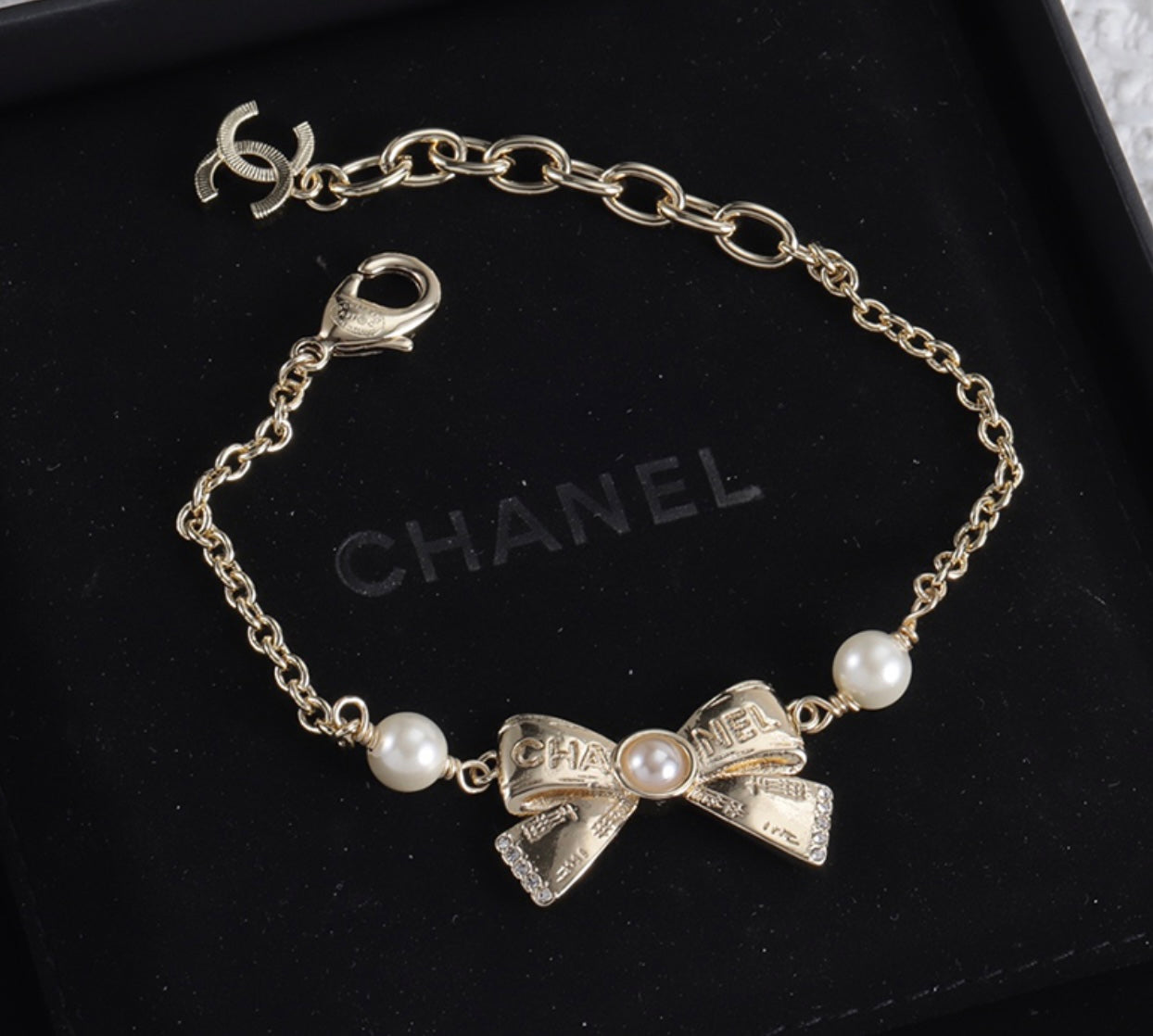 Bow Charm Bracelet