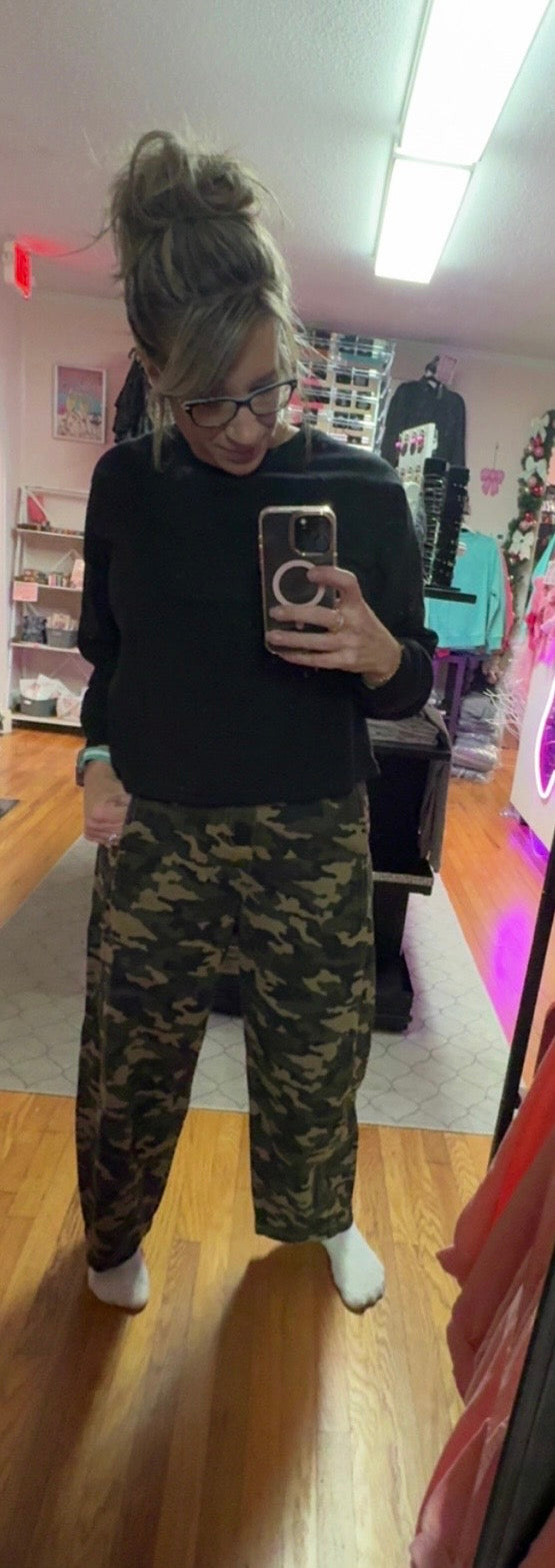 Boujie Battle Camo Pants