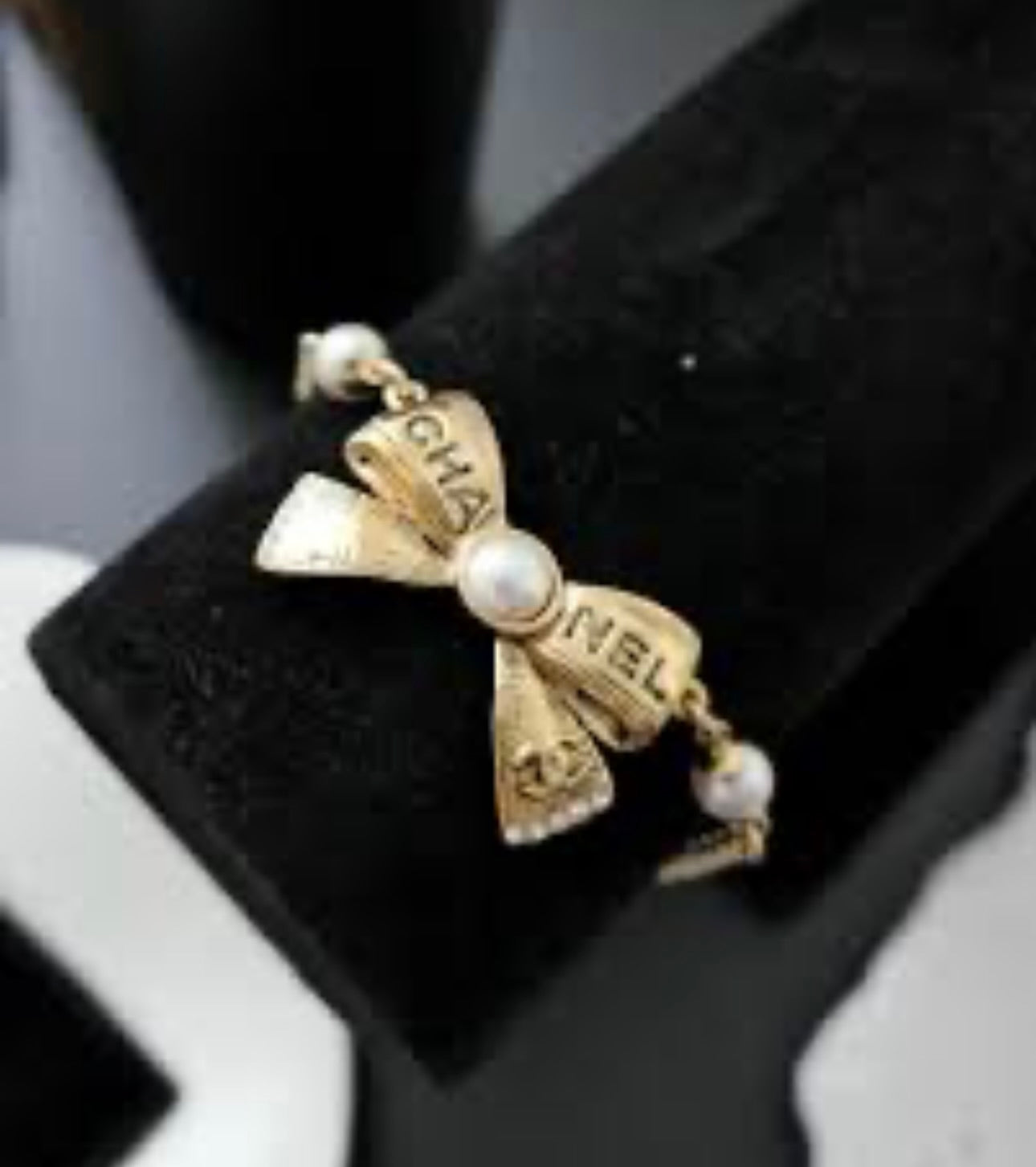 Bow Charm Bracelet
