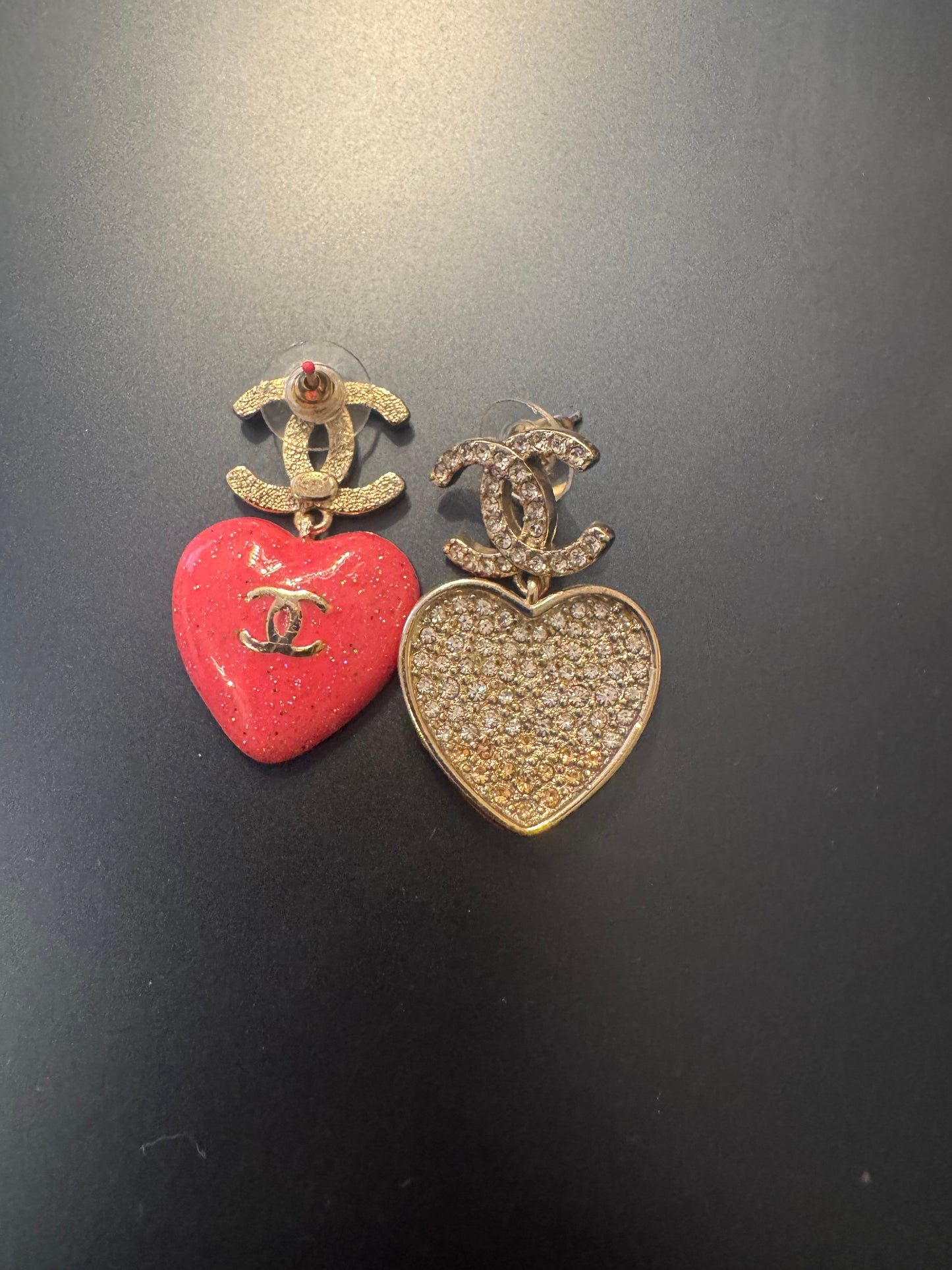 Rouge Amour CC Drop Earrings