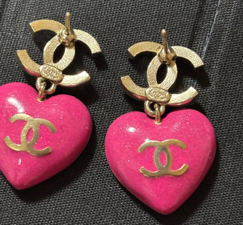 Rouge Amour CC Drop Earrings
