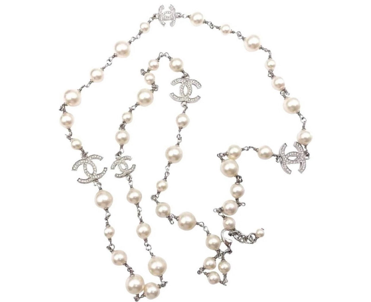 Élégance Pearl Station Necklace