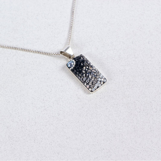 Petite Streak Sparkle Pendant - Onix