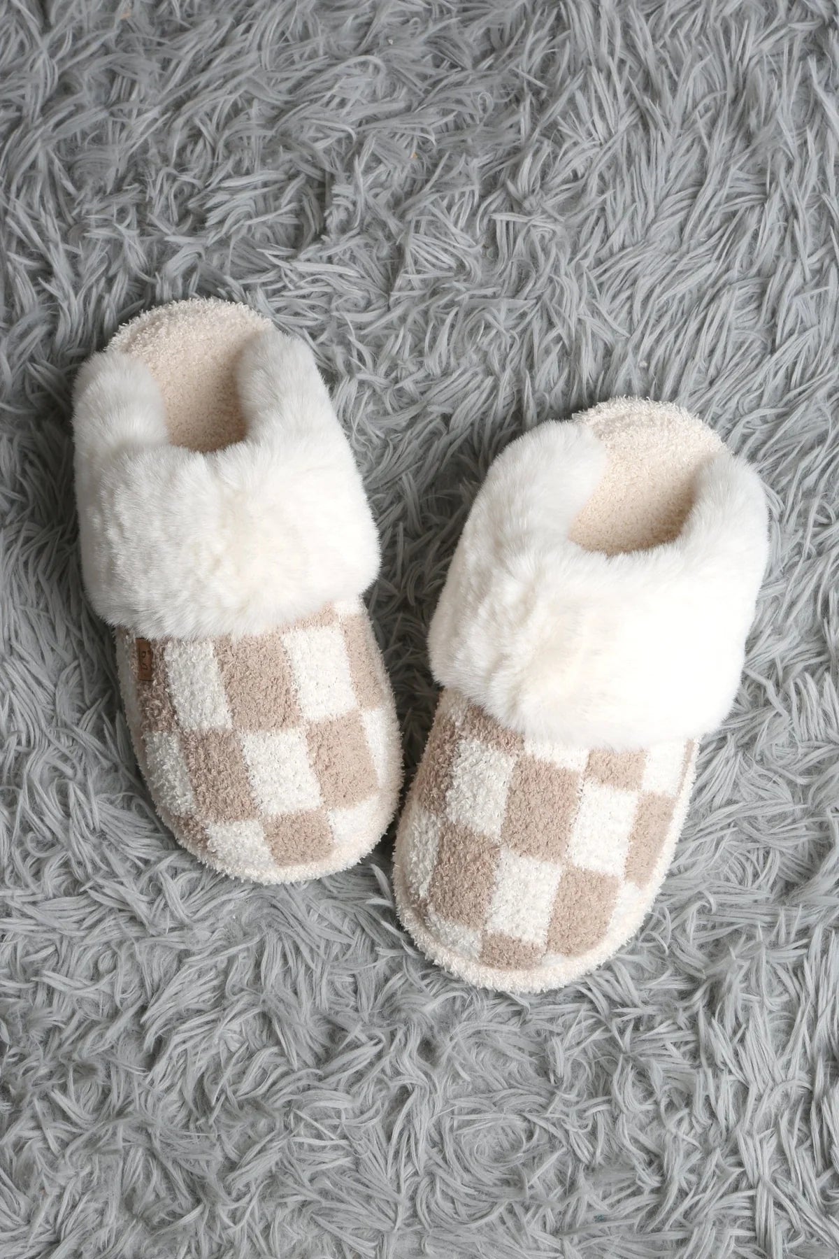 Super Lux Checker Faux Fur Cuff Slippers