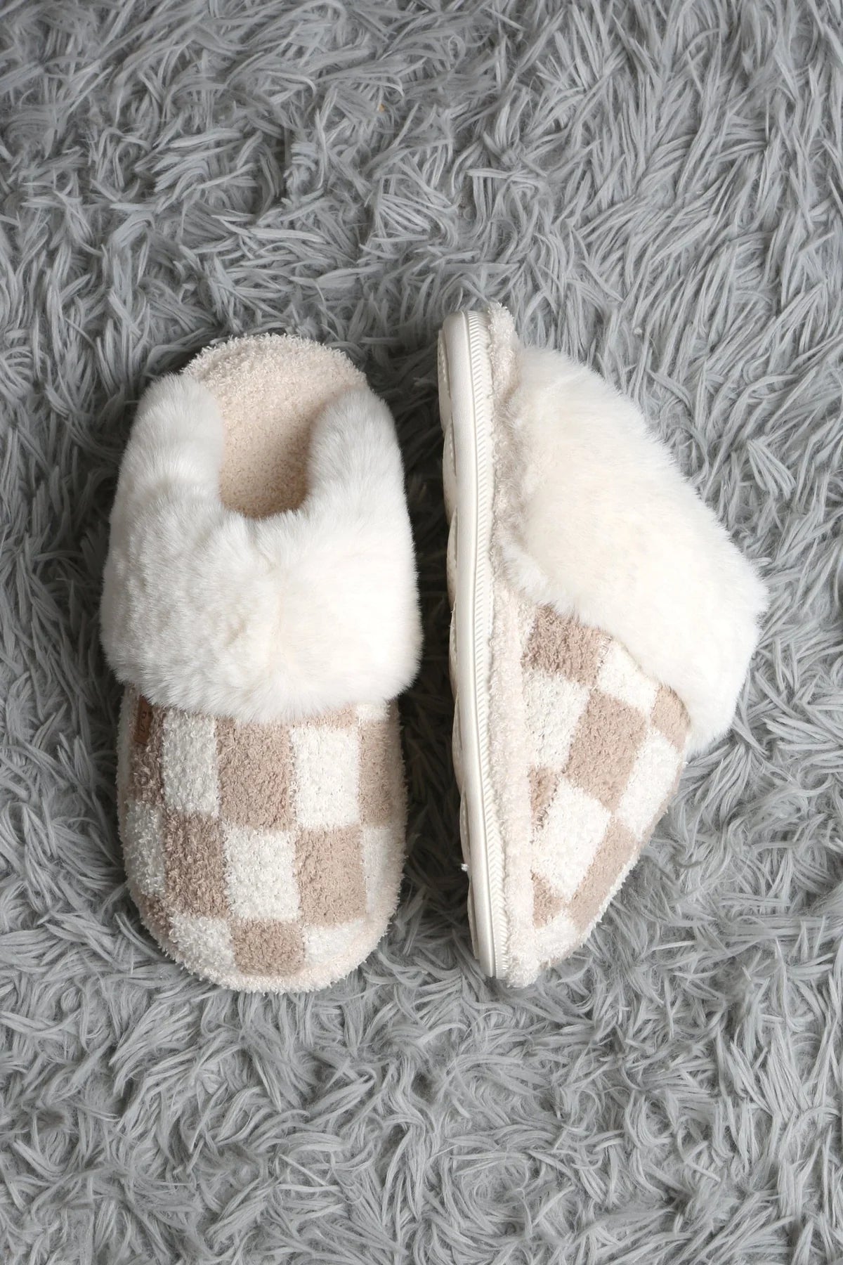 Super Lux Checker Faux Fur Cuff Slippers