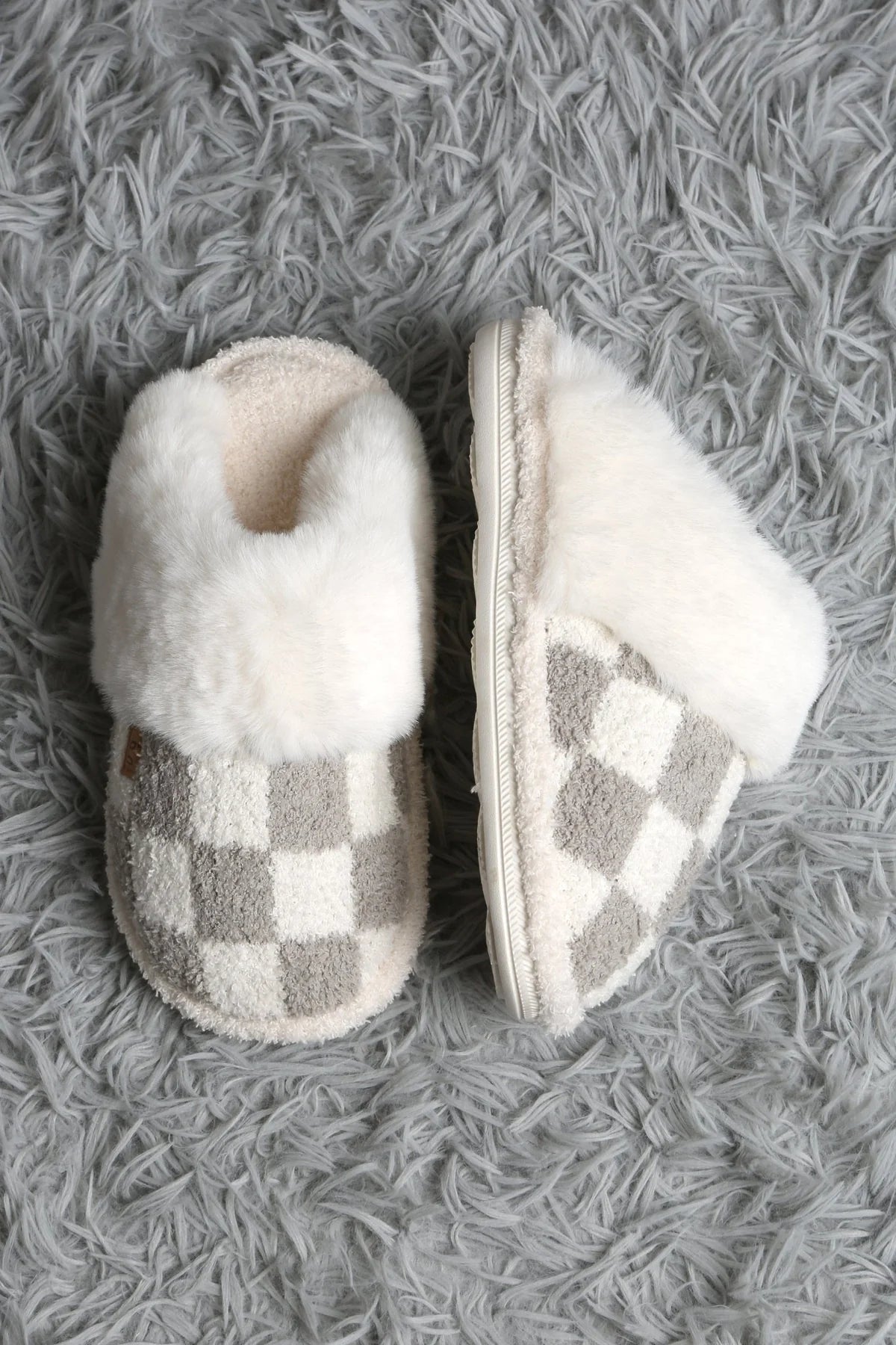 Super Lux Checker Faux Fur Cuff Slippers