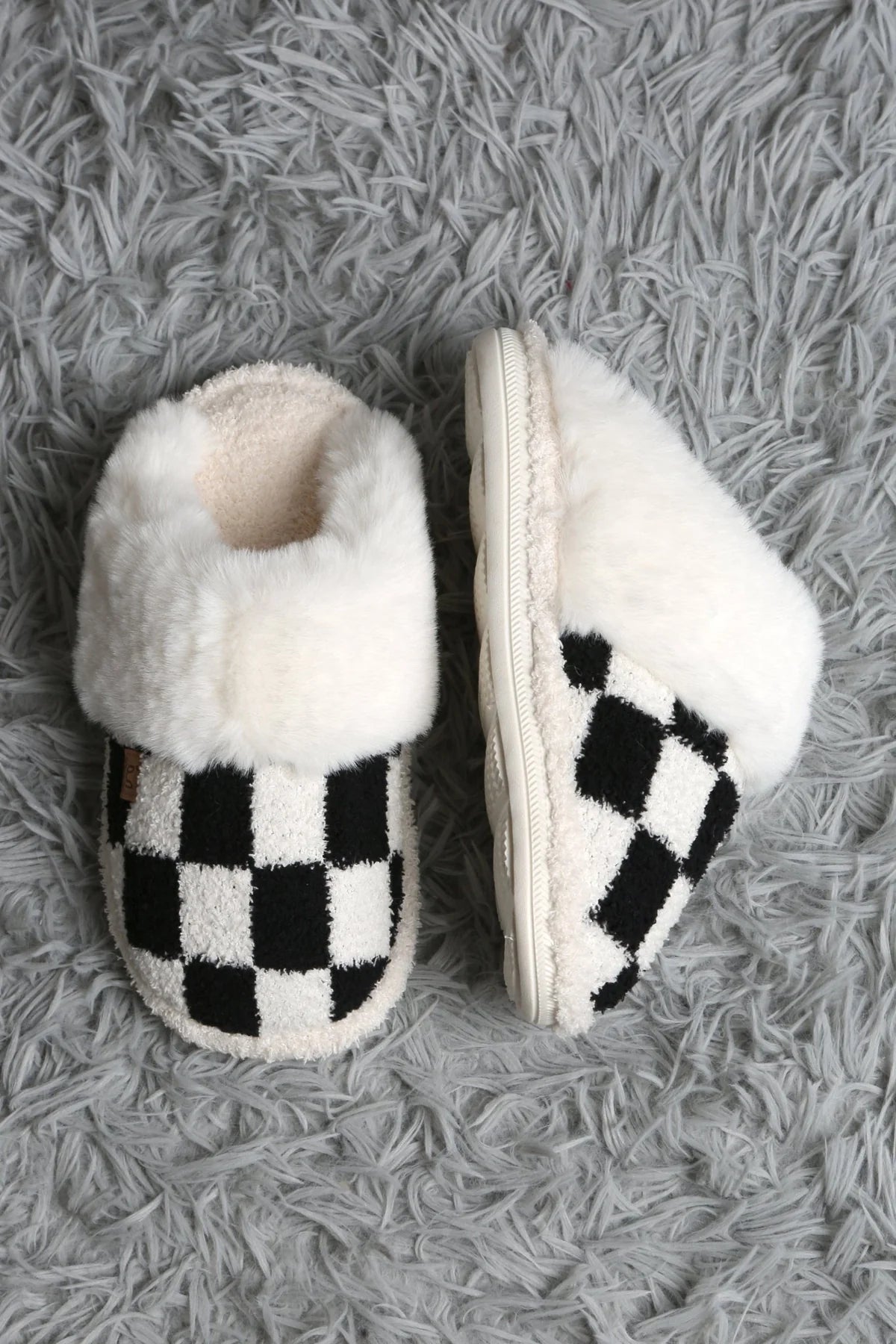 Super Lux Checker Faux Fur Cuff Slippers