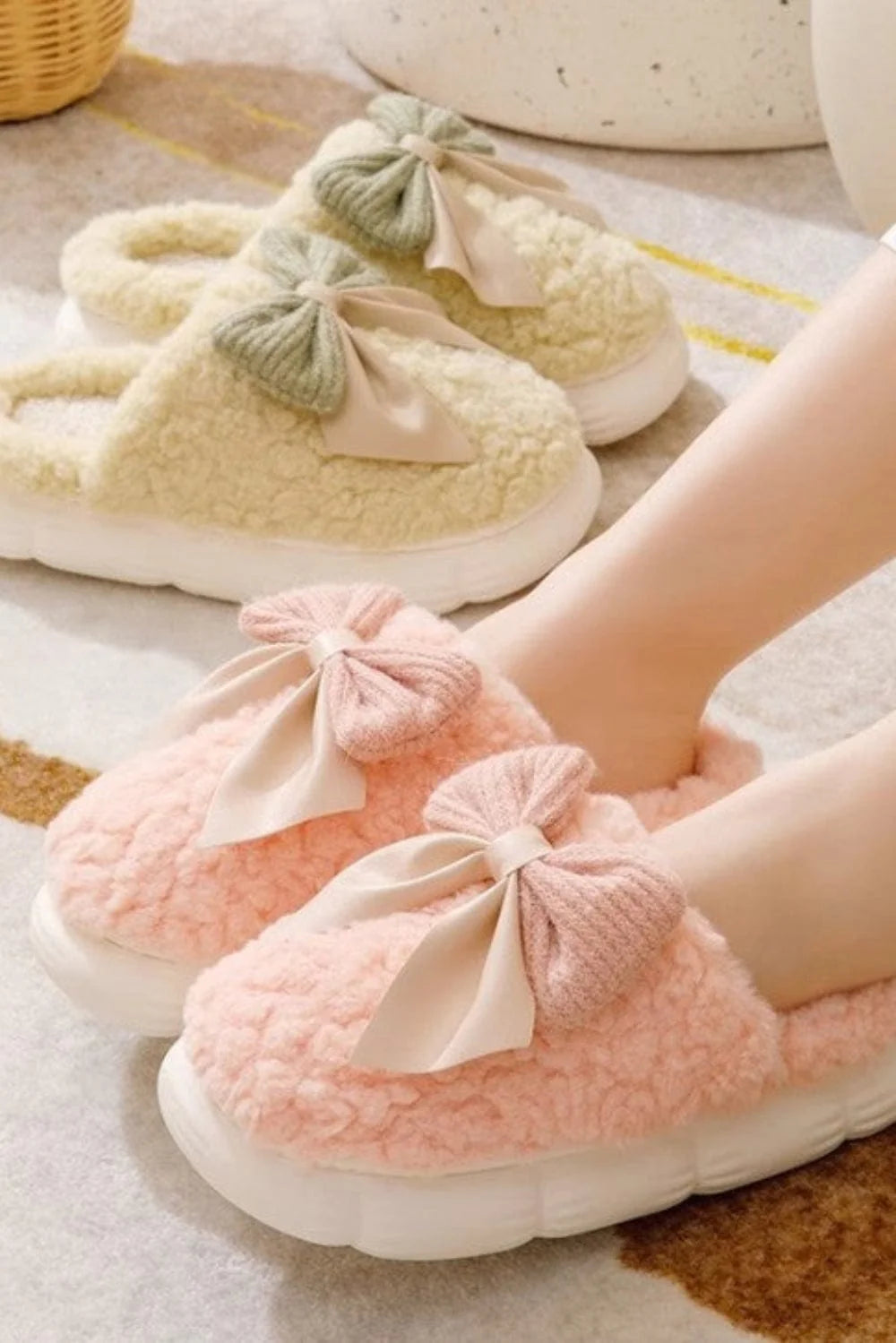 Fluffy Ribbon Platform Slippers